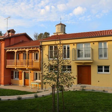 Готель Casa Lenka Malchina Екстер'єр фото