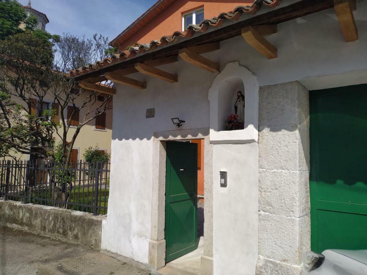 Готель Casa Lenka Malchina Екстер'єр фото