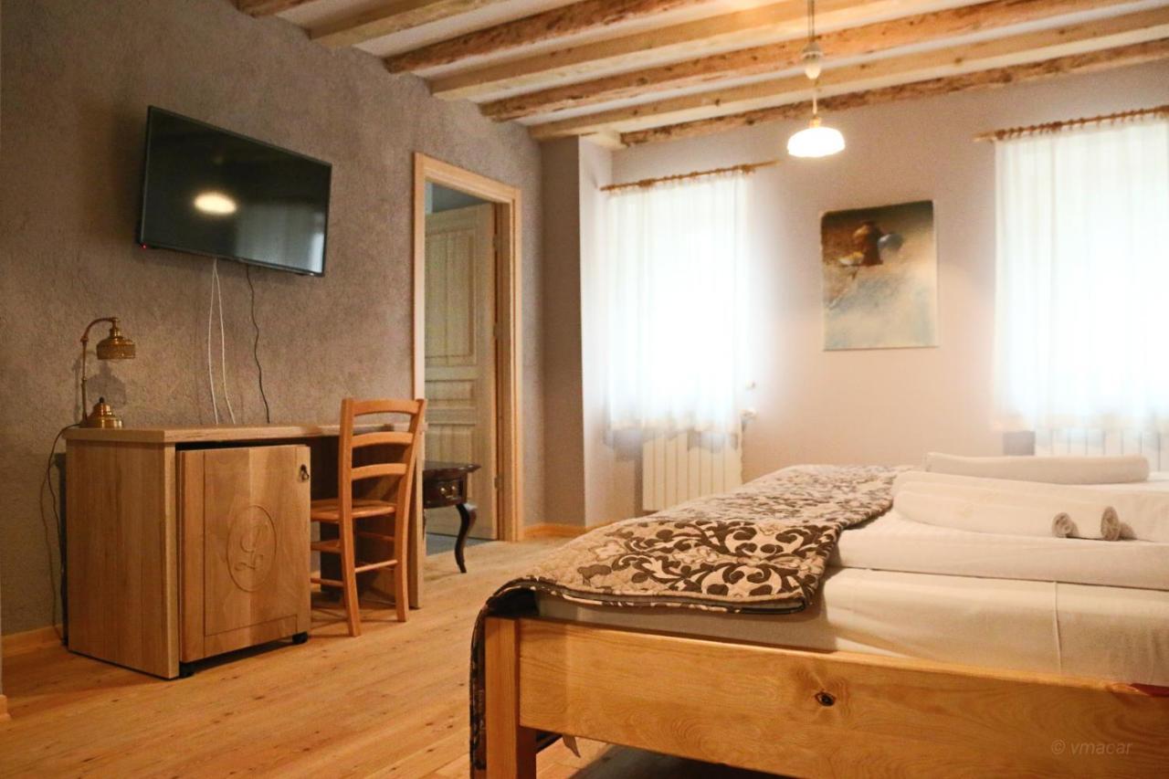 Готель Casa Lenka Malchina Екстер'єр фото