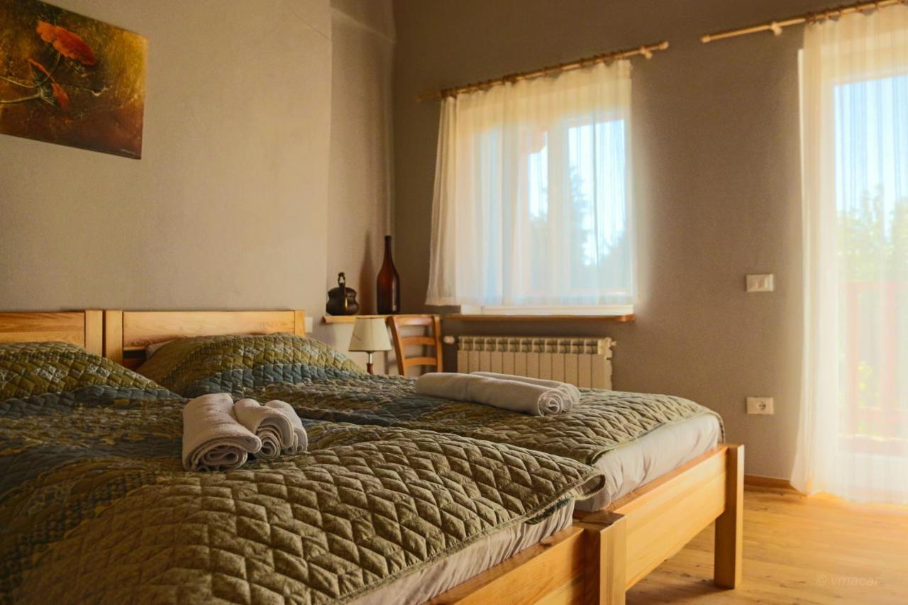 Готель Casa Lenka Malchina Екстер'єр фото